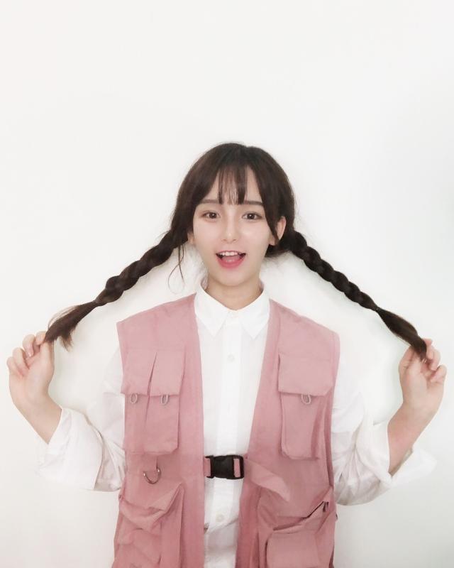 登地铁广告牌，发单曲，赵小臭要后者居上，超越陈一发